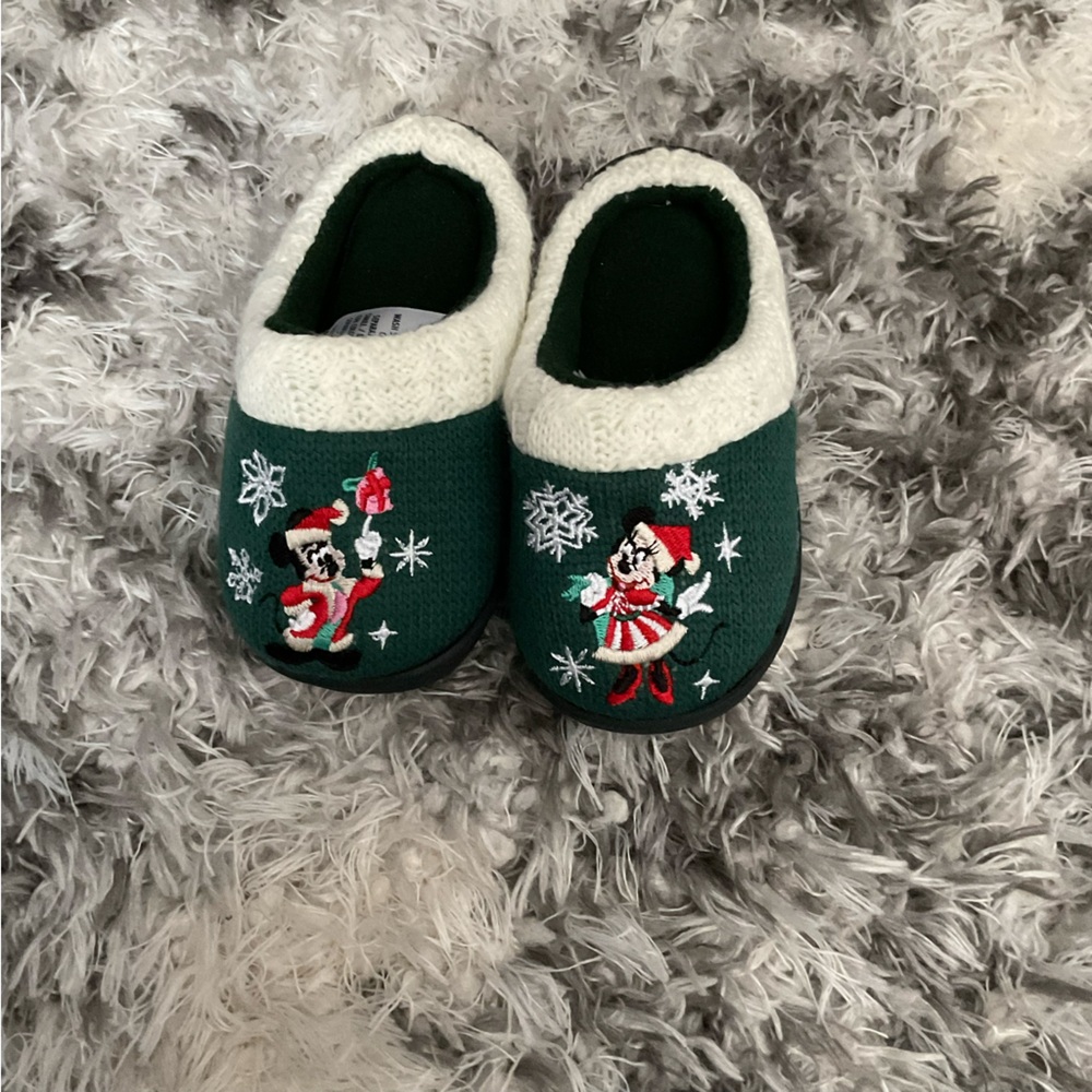 Disney Mickey and Minnie Mouse Holiday slippers Christmas Xmas Toddler Size 7/8